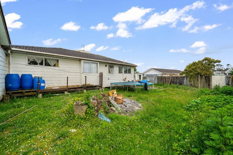 Photo of property in 23 Neems Place, Manurewa, Auckland, 2102