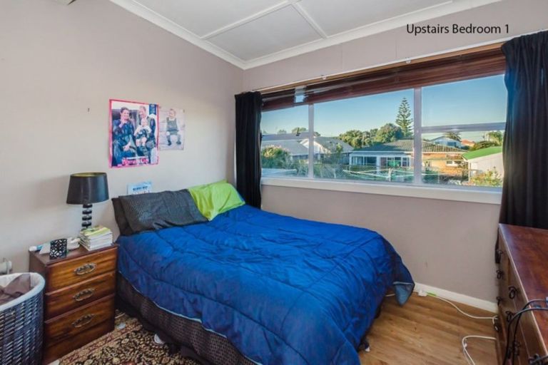 Photo of property in 19 Mahana Road, Paraparaumu Beach, Paraparaumu, 5032