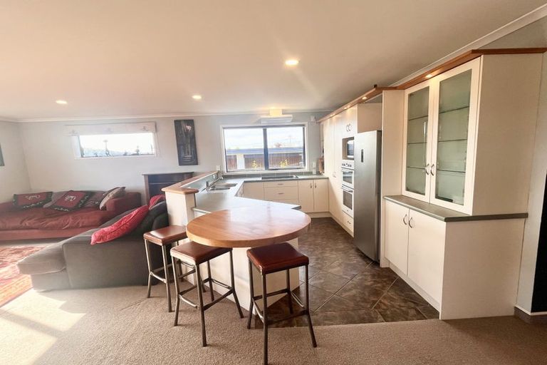 Photo of property in 2/75 Hine Street, New Plymouth, 4310