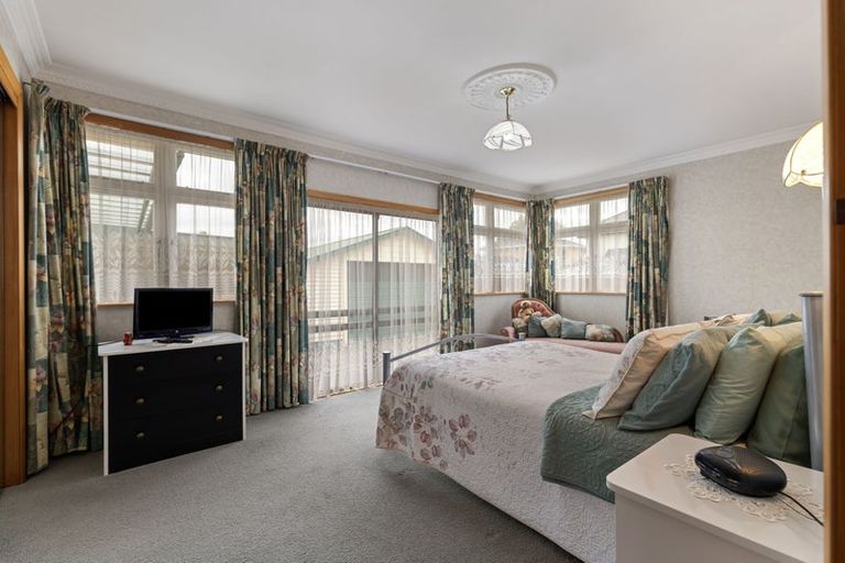 Photo of property in 301 Featherston Street, Palmerston North, 4410