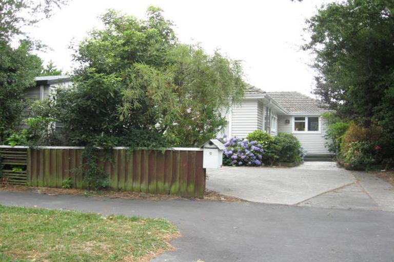Photo of property in 9 Haynes Avenue, Upper Riccarton, Christchurch, 8041