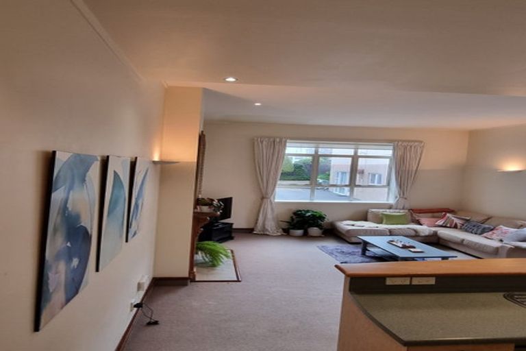 Photo of property in 5/37 Majoribanks Street, Mount Victoria, Wellington, 6011