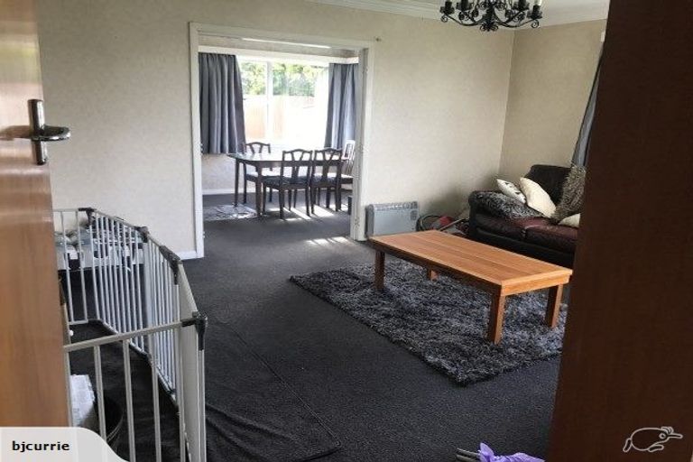 Photo of property in 24 Kent Crescent, Awapuni, Palmerston North, 4412