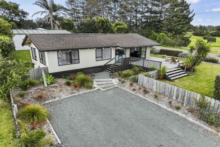 Photo of property in 2 Awatea Street, Mangawhai Heads, Mangawhai, 0505