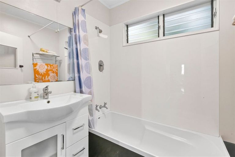 Photo of property in 72 Tukuka Street, Nelson South, Nelson, 7010