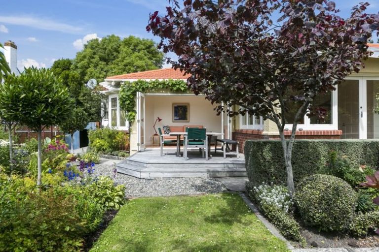 Photo of property in 9 Ings Avenue, Saint Clair, Dunedin, 9012