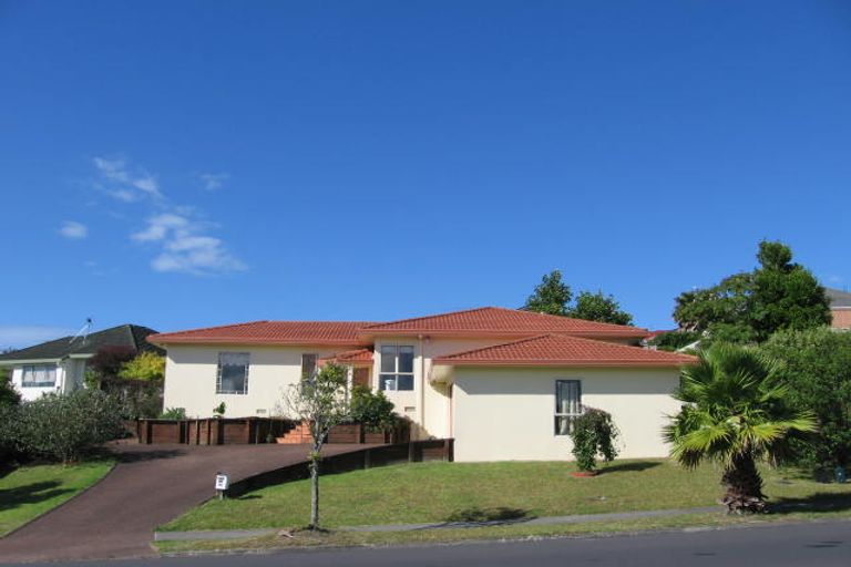 Photo of property in 68 Caribbean Drive, Unsworth Heights, Auckland, 0632