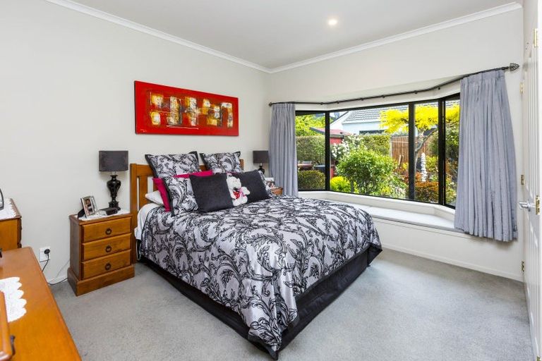 Photo of property in 11a Ormrod Grove, Riverstone Terraces, Upper Hutt, 5018