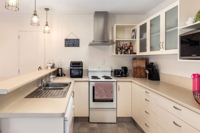 Photo of property in 15 Ward Street, Springlands, Blenheim, 7201