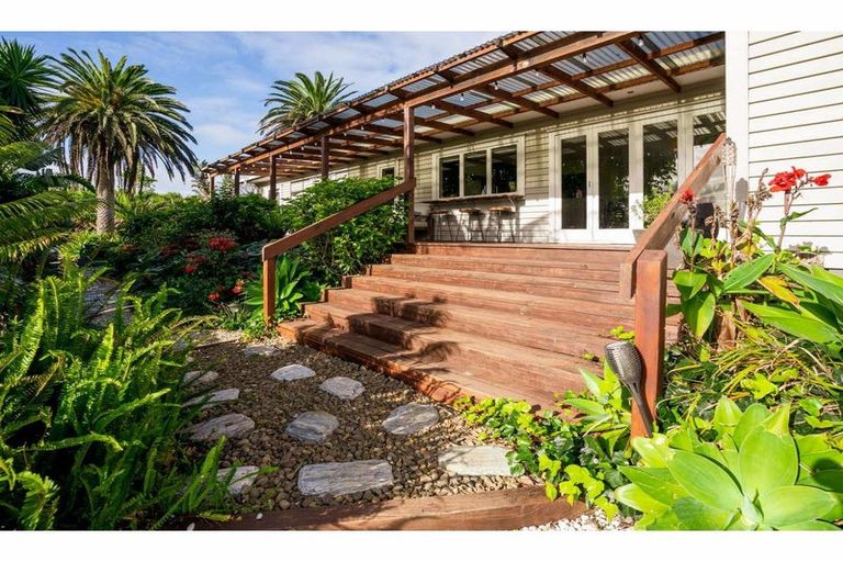 Photo of property in 1351 Bulls Road, Kerikeri, 0293