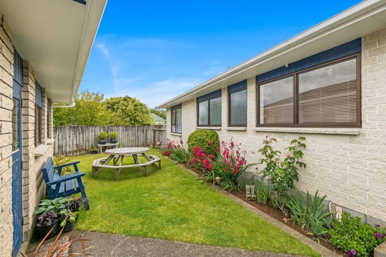 Photo of property in 8 Riverside Drive, Kaponga, Hawera, 4679