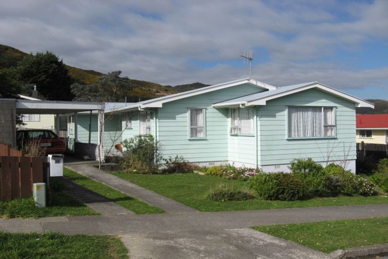 Photo of property in 36 Parenga Street, Wainuiomata, Lower Hutt, 5014