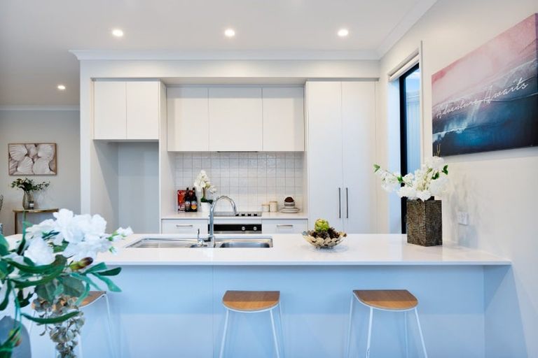 Photo of property in 27 Morus Road, Massey, Auckland, 0614