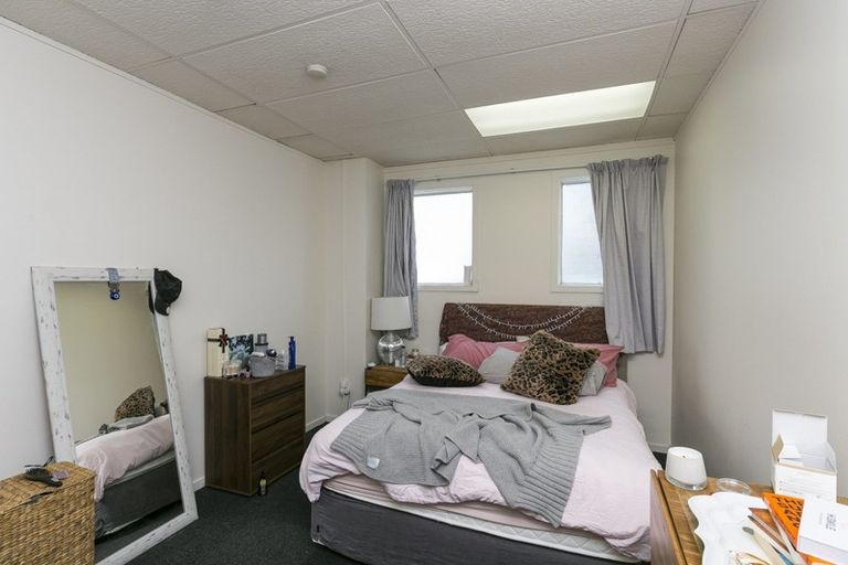 Photo of property in 8b Lipman Street, Mount Victoria, Wellington, 6011