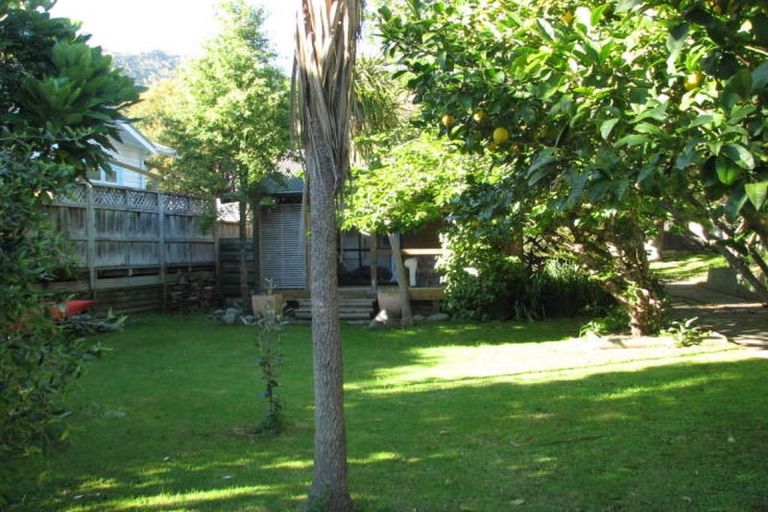 Photo of property in 39 Ocean Road, Paekakariki, 5034