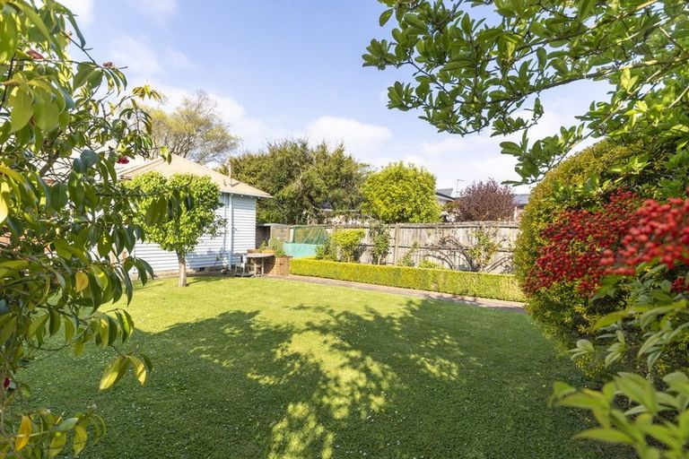 Photo of property in 65 Hartley Avenue, Strowan, Christchurch, 8052