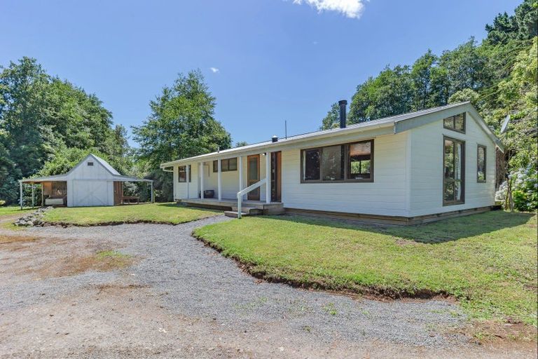 Photo of property in 277 North Manakau Road, Manakau, Levin, 5573