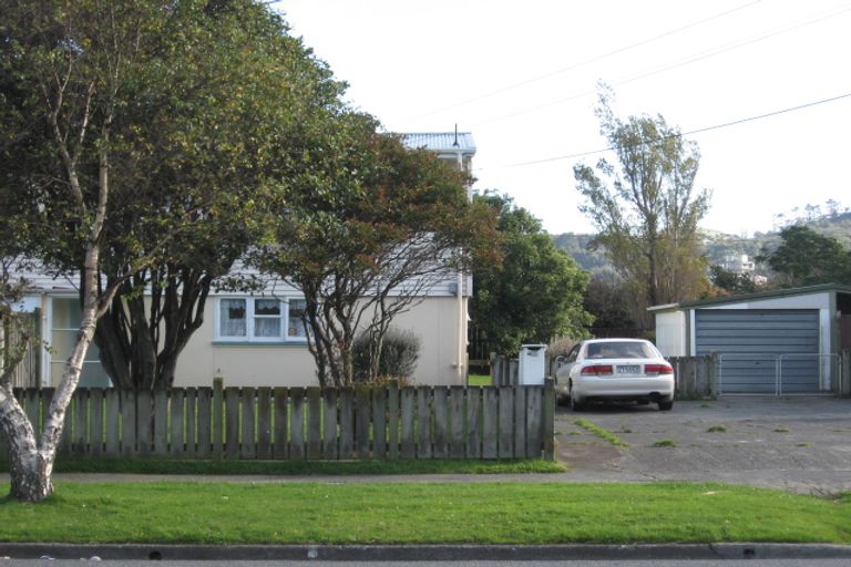 Photo of property in 420 Cambridge Terrace, Naenae, Lower Hutt, 5011