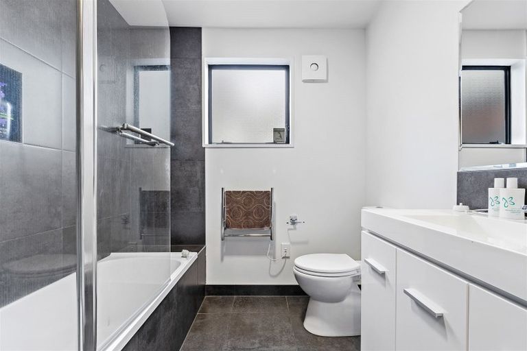 Photo of property in 3 Vanderbilt Place, Halswell, Christchurch, 8025