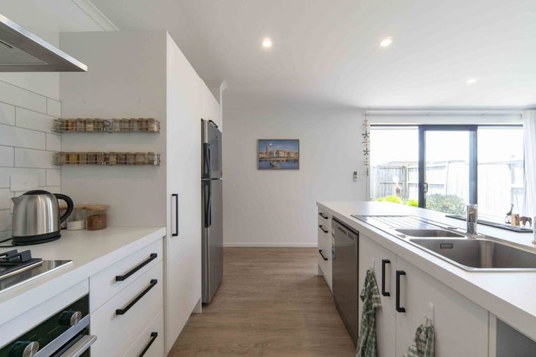 Photo of property in 2/2 Bostonkip Crescent, Fitzroy, Hamilton, 3282