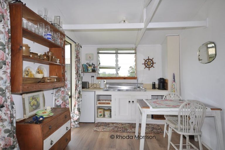 Photo of property in 208 Petley Road, Paparoa, 0571