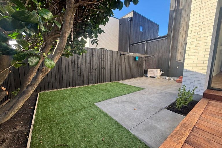 Photo of property in 2/58 Elizabeth Street, Riccarton, Christchurch, 8041