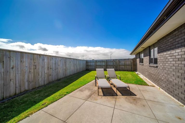 Photo of property in 5 Papawhero Drive, Bell Block, New Plymouth, 4312