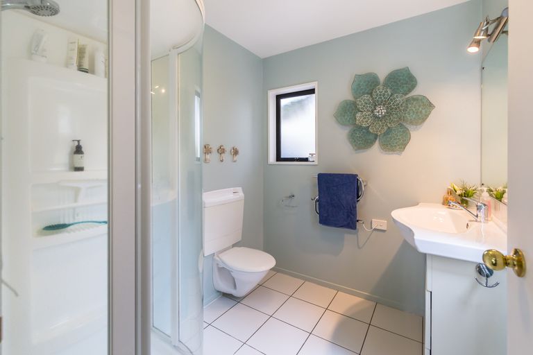 Photo of property in 10 Haineswood Lane, Sockburn, Christchurch, 8042