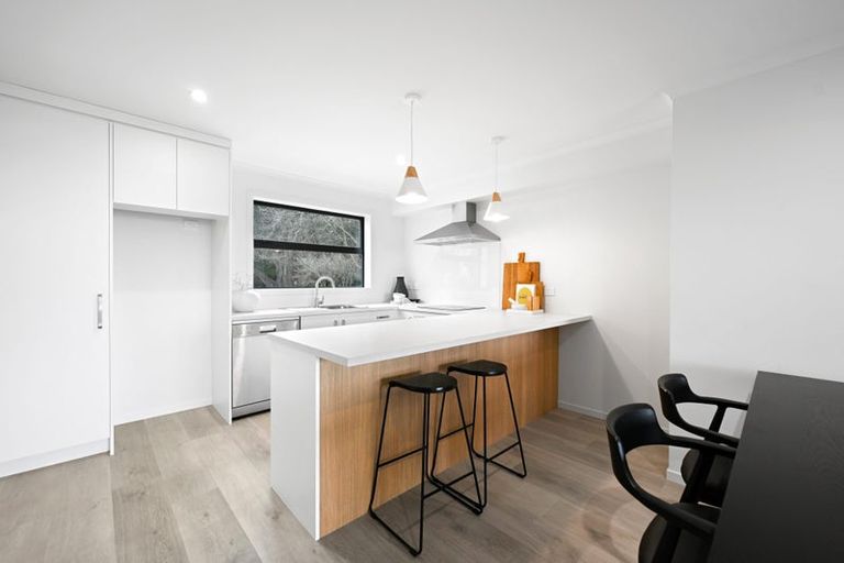 Photo of property in 1/12 Ruakiwi Road, Hamilton Lake, Hamilton, 3204