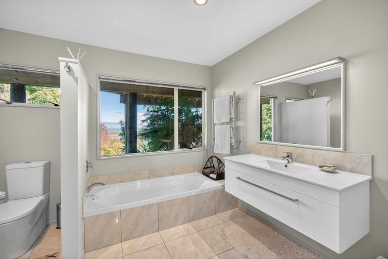 Photo of property in 18 Ledbury Road, Atawhai, Nelson, 7010