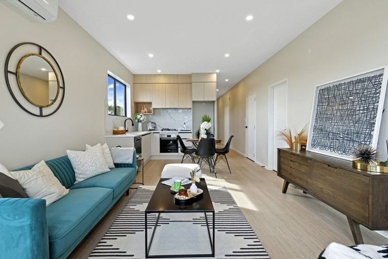 Photo of property in 31 Paretao Street, Massey, Auckland, 0614