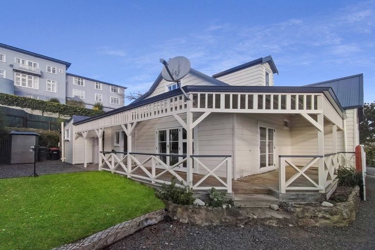 Photo of property in 1 Clyde Road, Bluff Hill, Napier, 4110