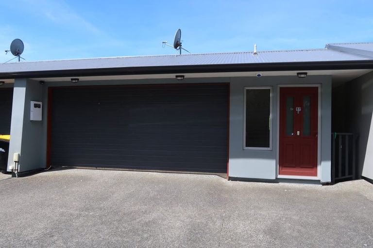 Photo of property in Onslow Heights, 17h Onslow Road, Khandallah, Wellington, 6035