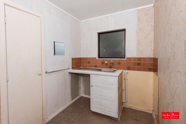 Photo of property in 1 Clark Street, Hikurangi, 0114