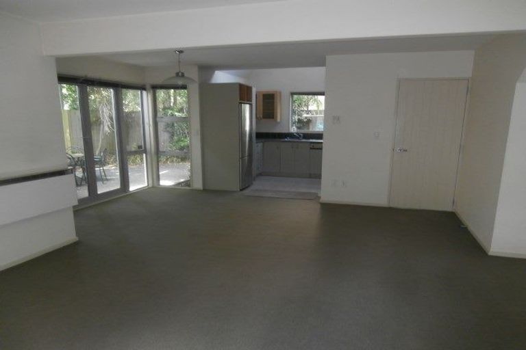 Photo of property in 31 Rhodes Street, Merivale, Christchurch, 8014