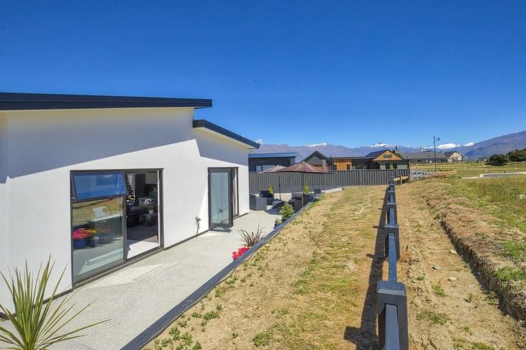 Photo of property in 81 Infinity Drive, Wanaka, 9305