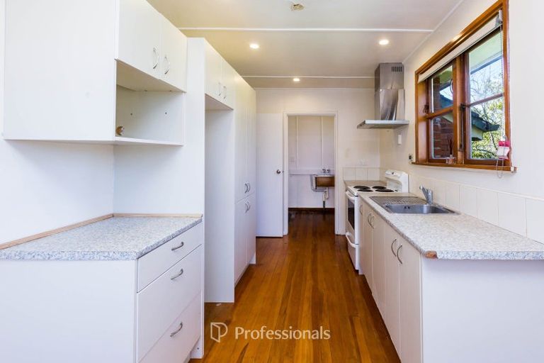 Photo of property in 16 Hazel Street, Ebdentown, Upper Hutt, 5018