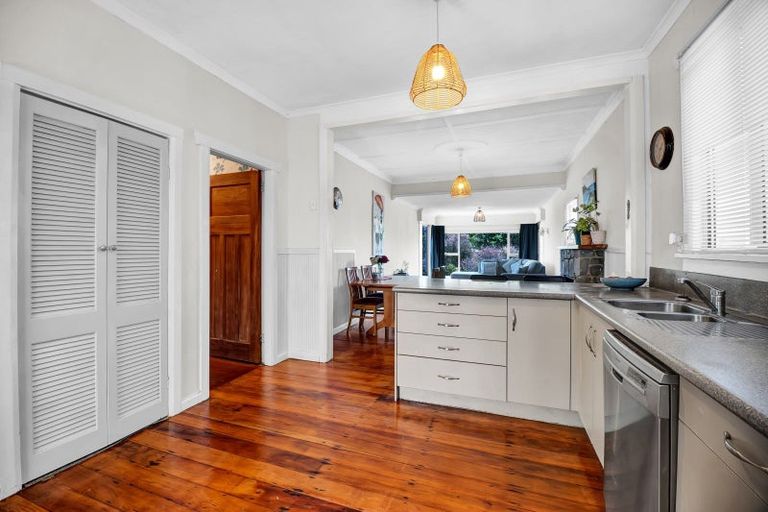 Photo of property in 383 Saint Aubyn Street, Moturoa, New Plymouth, 4310