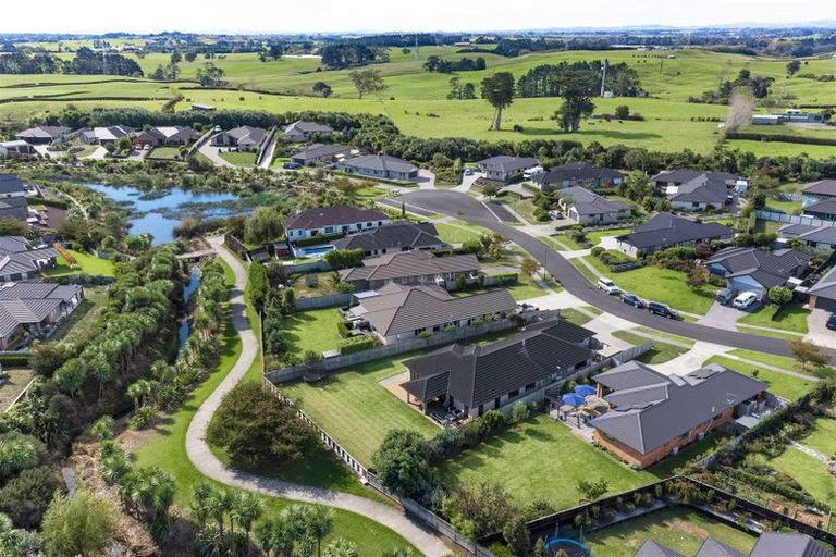 Photo of property in 33 Searle Drive, Patumahoe, Pukekohe, 2679