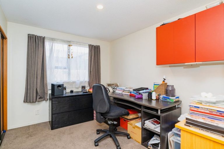 Photo of property in 23d Saunders Place, Redwood, Christchurch, 8051