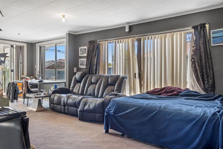 Photo of property in 18 Whitefield Street, Kaiapoi, 7630