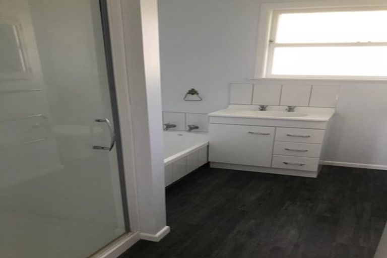 Photo of property in 17 Rakau Street, Havelock North, 4130