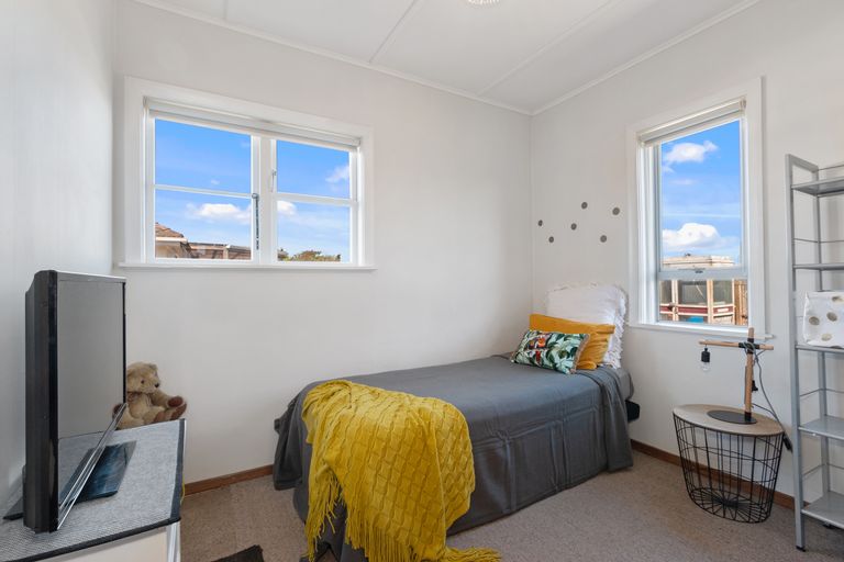 Photo of property in 18 Garvins Road, Hornby, Christchurch, 8042