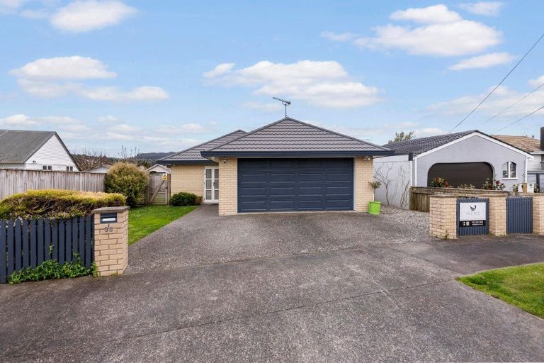 Photo of property in 36 Sheridan Crescent, Trentham, Upper Hutt, 5018