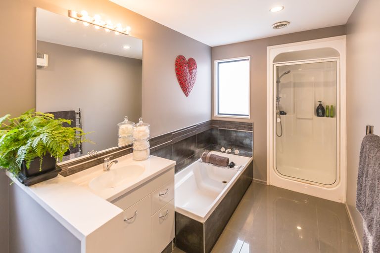 Photo of property in 10 Haineswood Lane, Sockburn, Christchurch, 8042