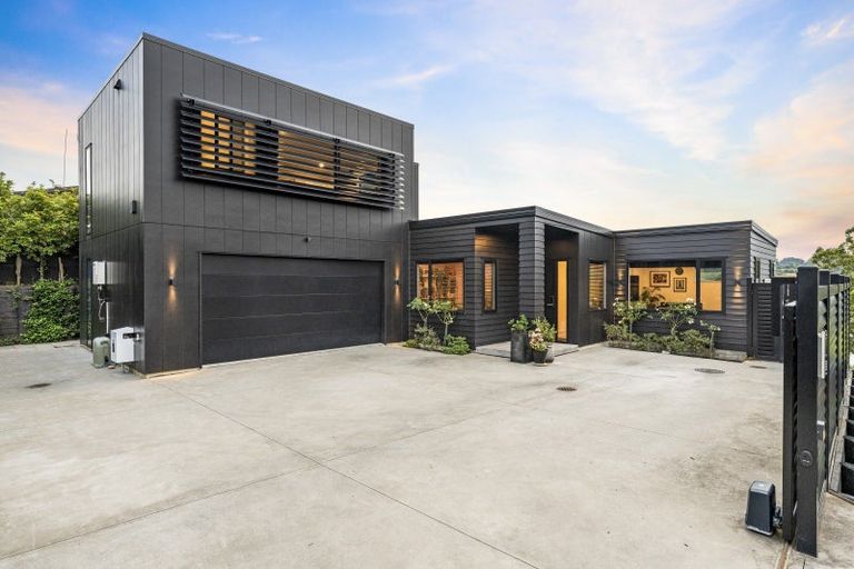 Photo of property in 115 Kaipara Portage Road, Riverhead, 0820