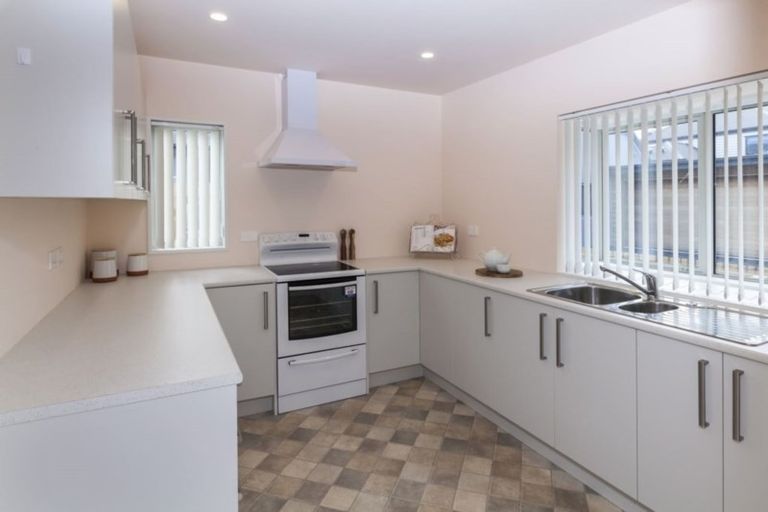 Photo of property in 13 Plynlimon Road, Fendalton, Christchurch, 8052