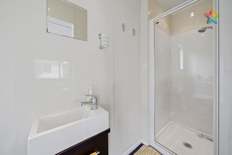 Photo of property in 25 Larchmont Grove, Totara Park, Upper Hutt, 5018