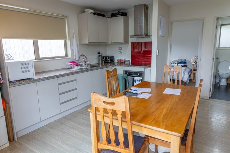 Photo of property in 60 Cardiff Road, Pakuranga, Auckland, 2010