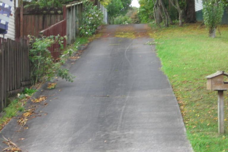 Photo of property in 2/13 Crystal Avenue, Glendene, Auckland, 0602